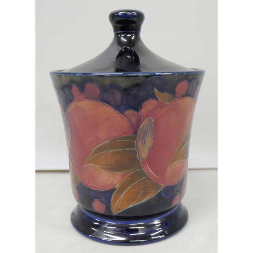 Lot 2025      