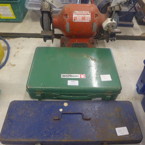 Lot 5037      