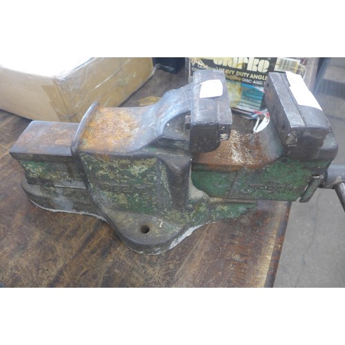 Lot 5032      