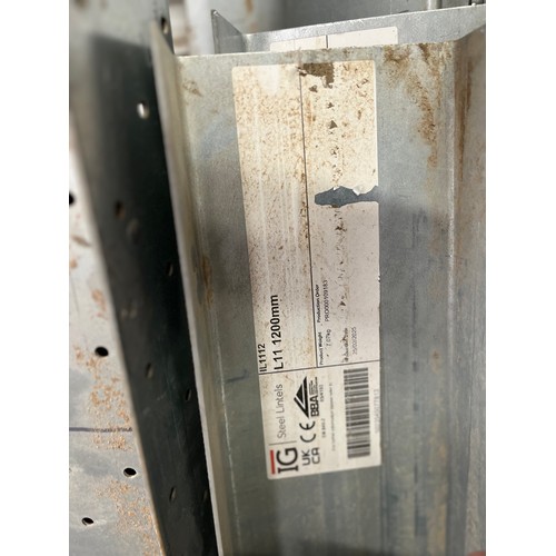 5147 - A quantity of approximately 20 steel lintels, various sizes including 1050mm, 1200mm, 750mm, 1200mm