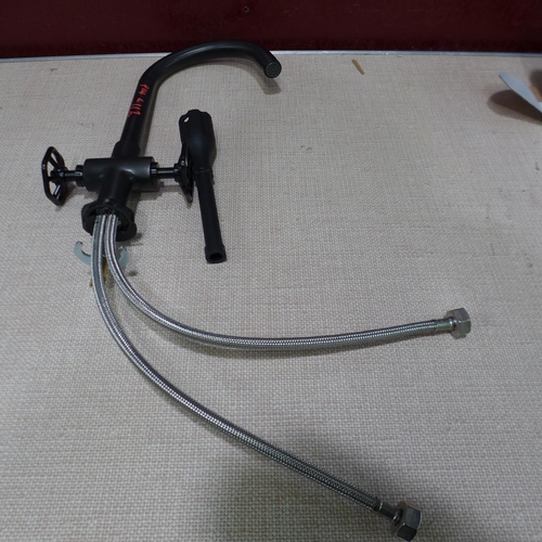 6074 - Markarth black tap - High/Low Pressure (507-112) *This lot is subject to VAT