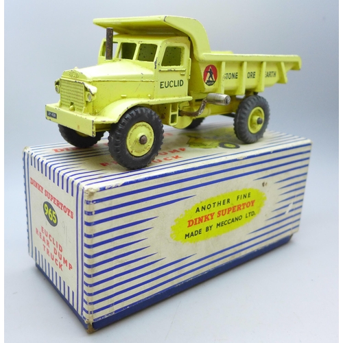 Lot 2002      