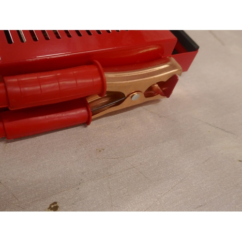 5345 - A battery tester *This lot is subject to VAT