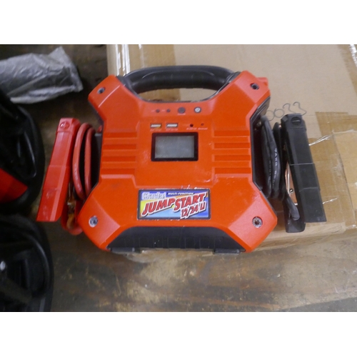 5348 - Two Clarke Devil 2850 2.8kW fan heaters, two Clarke jumpstart 1100 jump starters and a Clarke jumpst... 