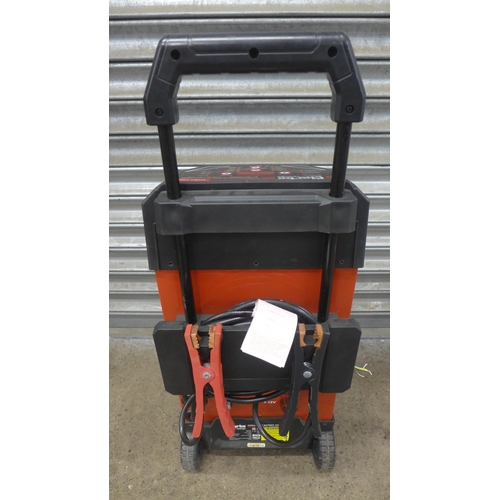 5204 - A Clarke WIBC250 Start N Charge intelligent battery charger