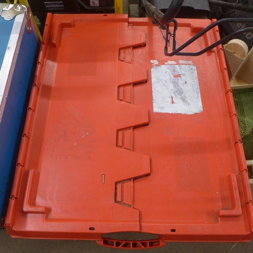 5216 - 2 Aluminium flight cases and a large plastic storage box