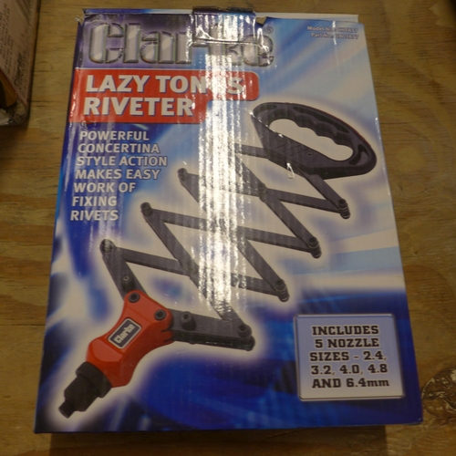 5293 - A boxed Clarke contractor Devil 3003 2.8kw electric fan heater - 110v and a boxed Clarke Lazy Tongs ... 