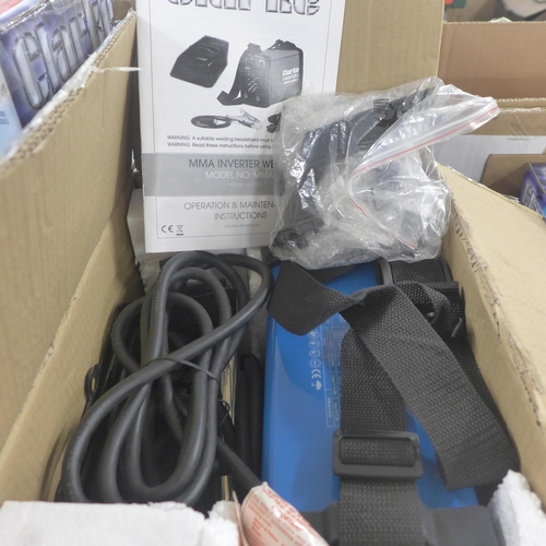 5299 - A boxed Clarke weld MMA80 80 amp MMA welding inverter with digital display *This lot is subject to V... 