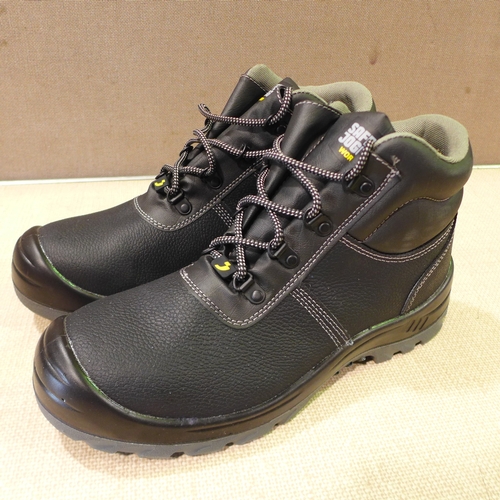 6138 - BESTBOY Black Leather Safety Boots (Size UK12) original RRP £34.99 + VAT (AJSAm4-275) *This lot is s... 