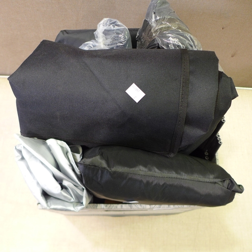6151 - A box of car covers - various styles and sizes  * This lot is subject to VAT