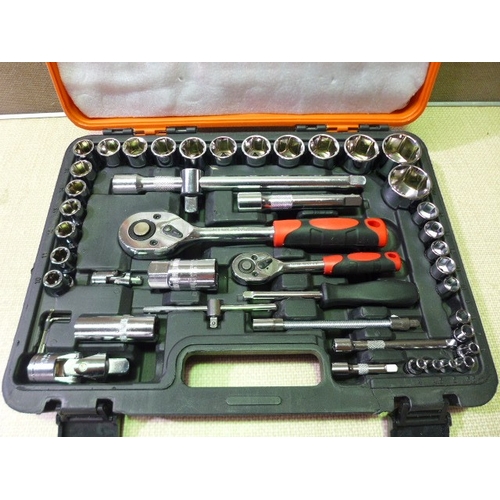 6158 - OCGIG 61 Pcs Auto Repair Tool Set Combination Wrench and Drive Socket Tool Kit Set with Reversible R... 