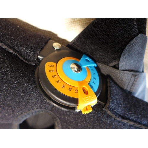 6049 - Hinged Knee Braces, Large, original RRP £40.65 + VAT (AJSAm4-435) *This lot is subject to VAT