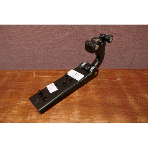 Lot 6196      