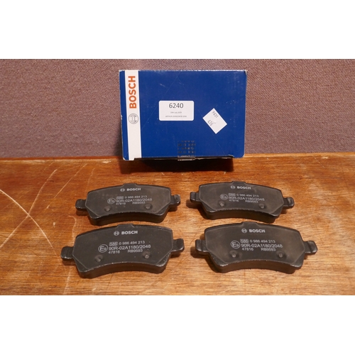 Lot 6240      