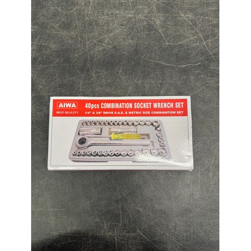 5006 - An Aiwa 40 piece combination socket wrench set