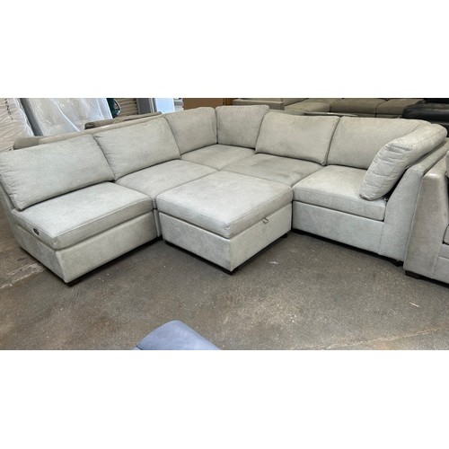 Lot 3004      
