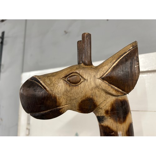3013 - A large giraffe decoration