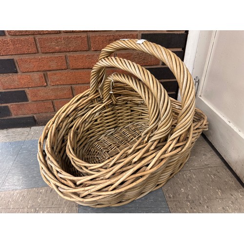 3018B - A 3 piece wicker basket set