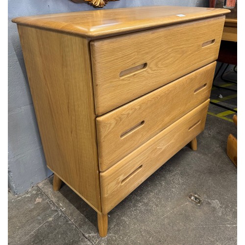 3019 - A Malmo oak 3 drawer chest