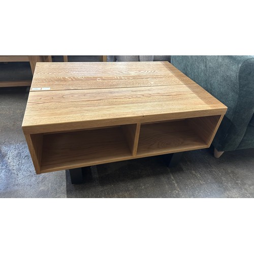 Lot 3055      