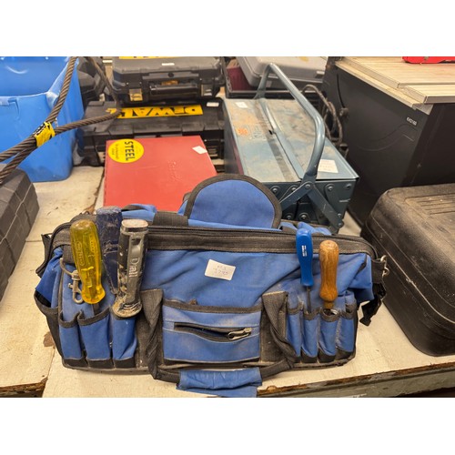 Lot 5042      