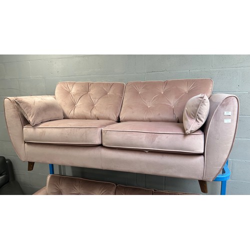 Lot 3129      