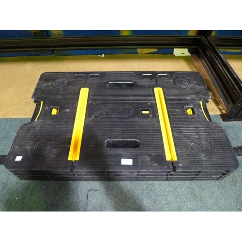 Lot 6038      