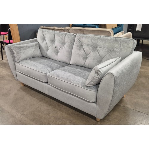 Lot 3073      
