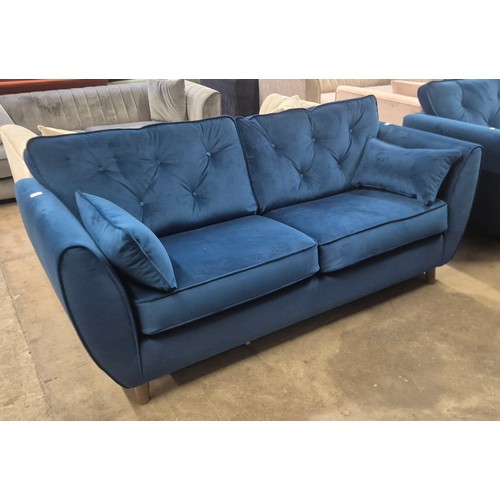 Lot 3216      