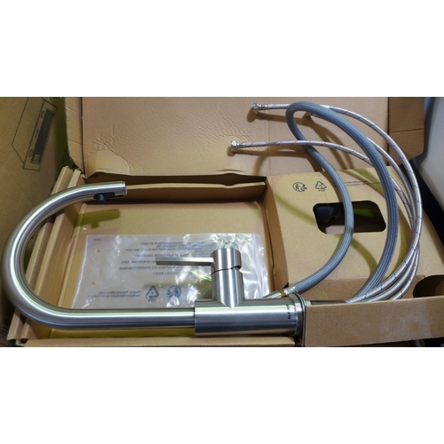 Lot 6033      