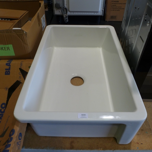 Lot 6049      