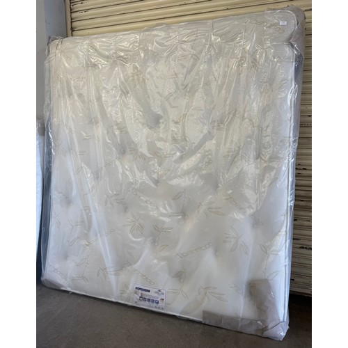 3138 - A Bamboo superking memory foam mattress