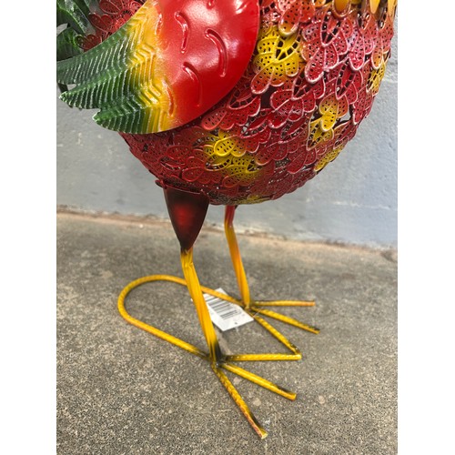 3147 - A metal cockerel decoration