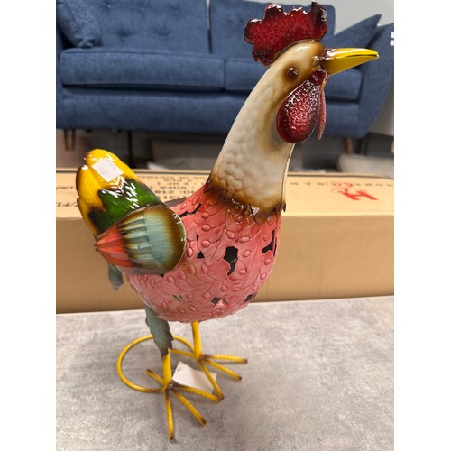 3149 - A metal cockerel decoration