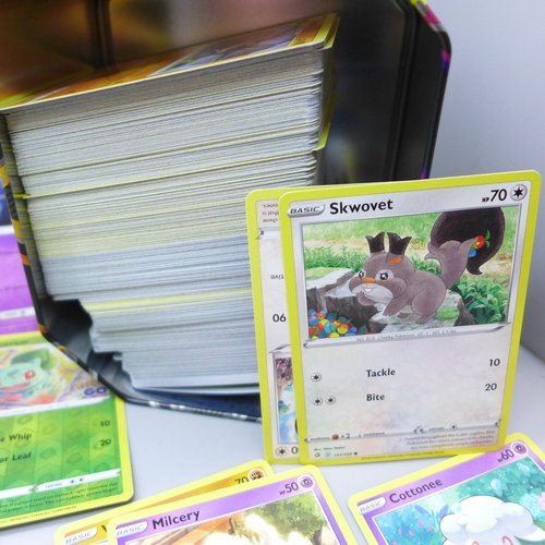 2039 - A collection of 650+ Pokémon cards with over 170 Holographic cards including Rares and Reverse Holos... 