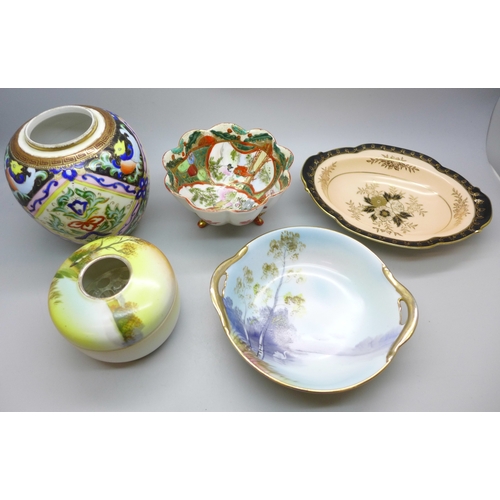 2047 - Five pieces of Noritake Japanese porcelain, vase a/f