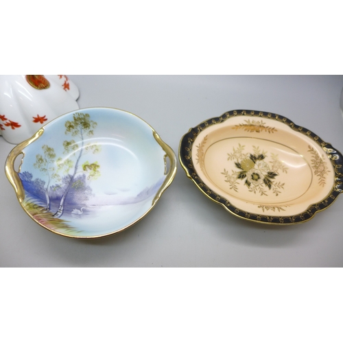 2047 - Five pieces of Noritake Japanese porcelain, vase a/f