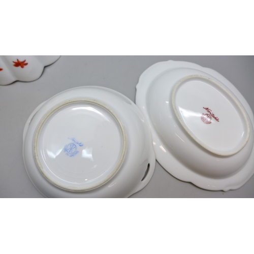 2047 - Five pieces of Noritake Japanese porcelain, vase a/f