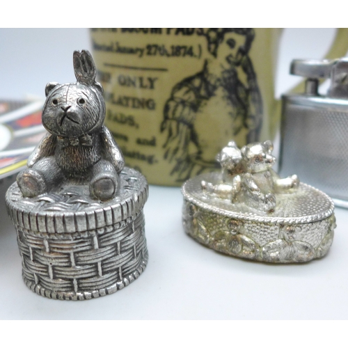 2049 - A Royal Crown Derby 1128 Old Imari plate, a pair of christening trinket boxes, a Ronson lighter and ... 