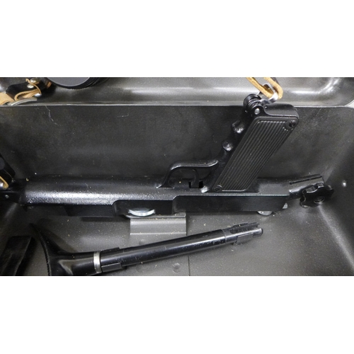 2056 - A Zenit 12S Photosniper camera, cased