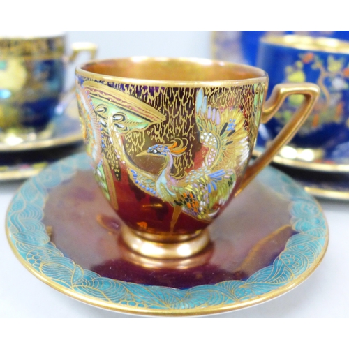 2070 - A collection of six Art Deco circa. 1920s Carlton Ware coffee cups and saucers, various designs incl... 