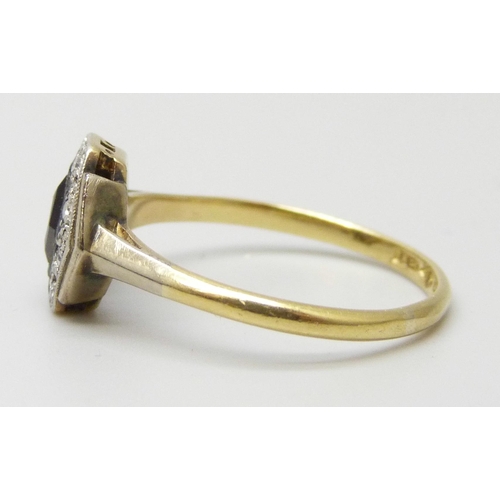 7205 - An Art Deco 18ct gold, amethyst and diamond ring, 2.8g, S