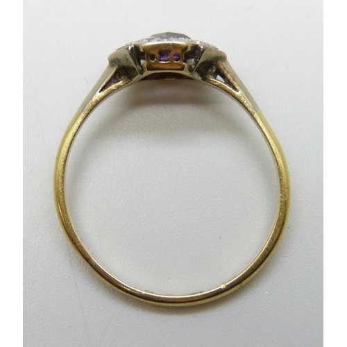 7205 - An Art Deco 18ct gold, amethyst and diamond ring, 2.8g, S