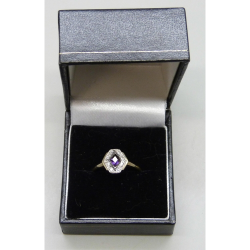 7205 - An Art Deco 18ct gold, amethyst and diamond ring, 2.8g, S