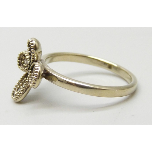 7215 - A Gemporia silver gilt diamond set four leaf clover style ring, N/O