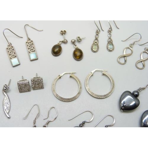 7225 - Seventeen pairs of silver earrings, two pairs of white metal earrings, and six pairs of plated earri... 