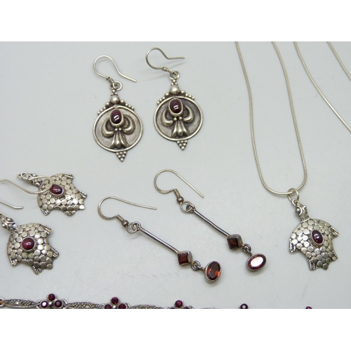 7233 - A Thomas Sabo silver heart pendant, a silver turtle pendant and matching earrings, a silver drop nec... 