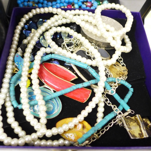 7244 - A collection of costume jewellery including a string of pearls with a 14ct gold clasp, 10.6g