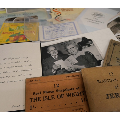 2099 - A collection of paper ephemera from the mid 1800s onwards