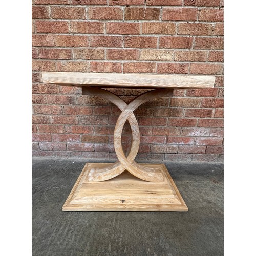 3154 - An Elena rustic pine lamp table